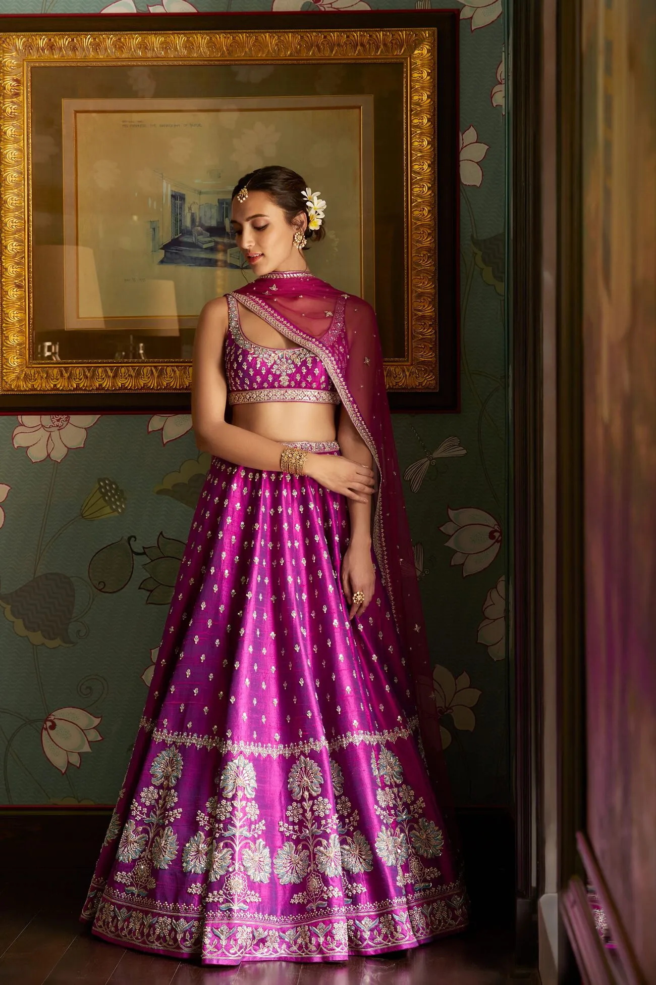 Aabroo Lehenga