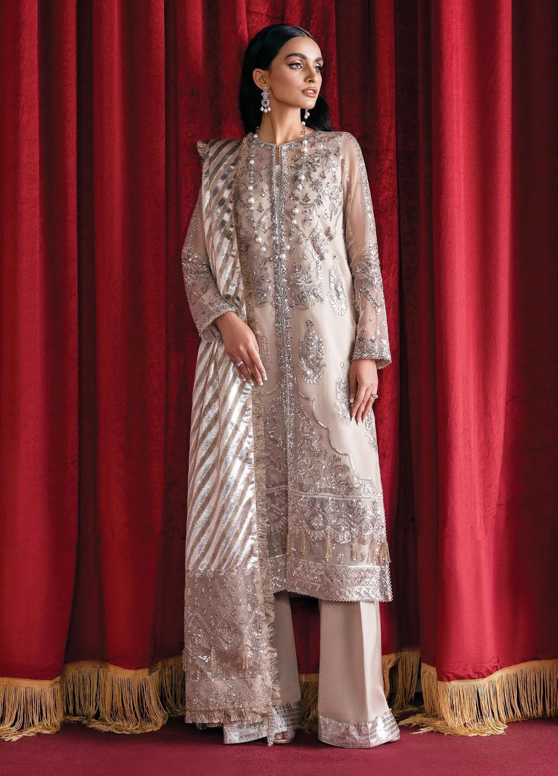 Afrozeh Starlet | Wedding Luxury ’23 | Pearl Dream-02