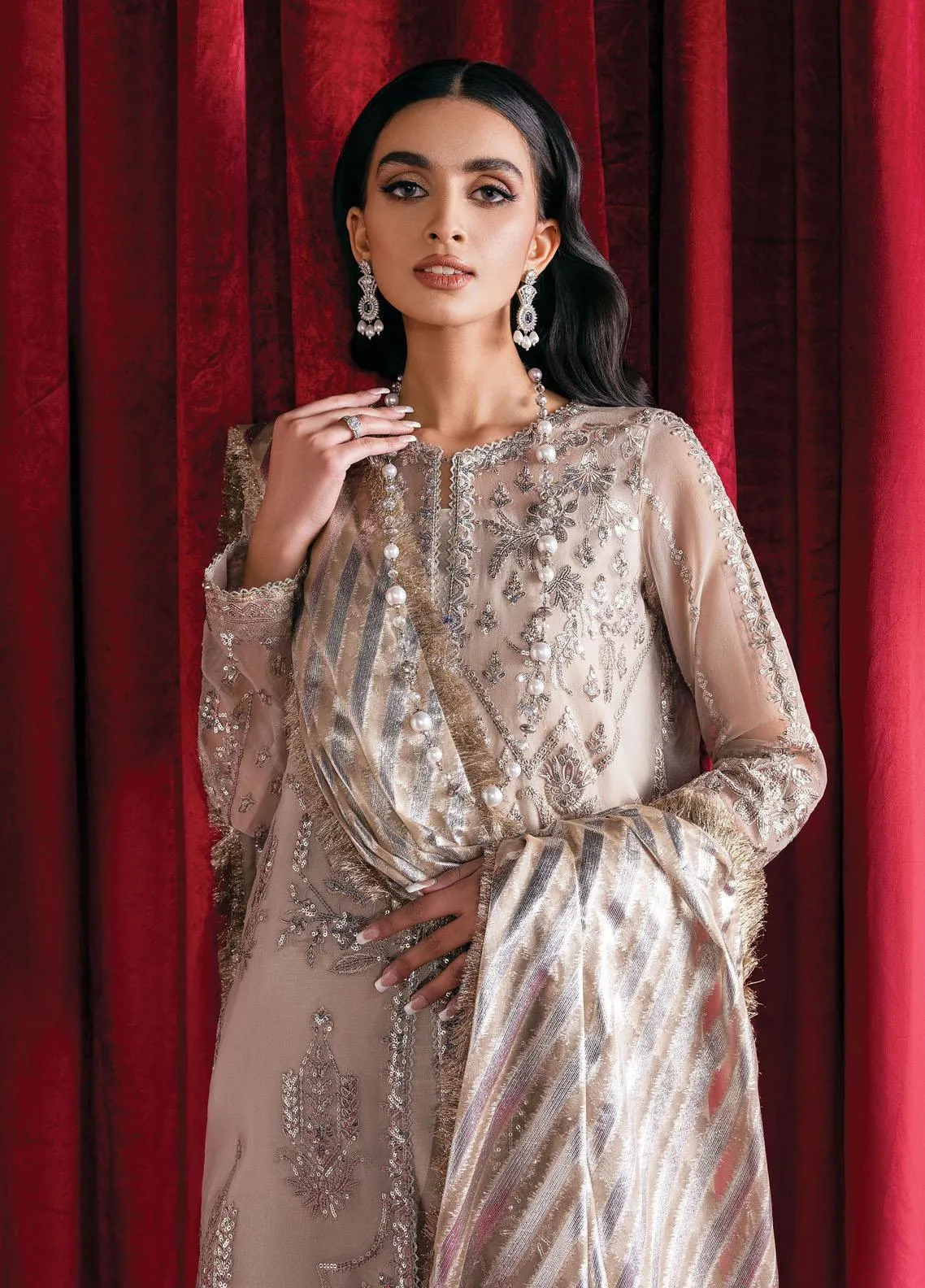 Afrozeh Starlet | Wedding Luxury ’23 | Pearl Dream-02