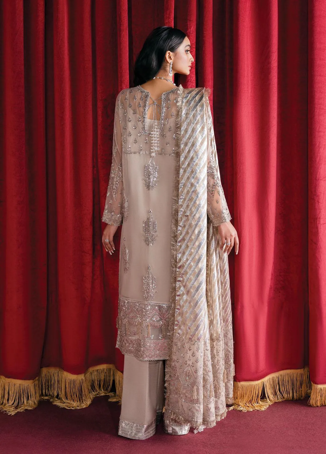 Afrozeh Starlet | Wedding Luxury ’23 | Pearl Dream-02