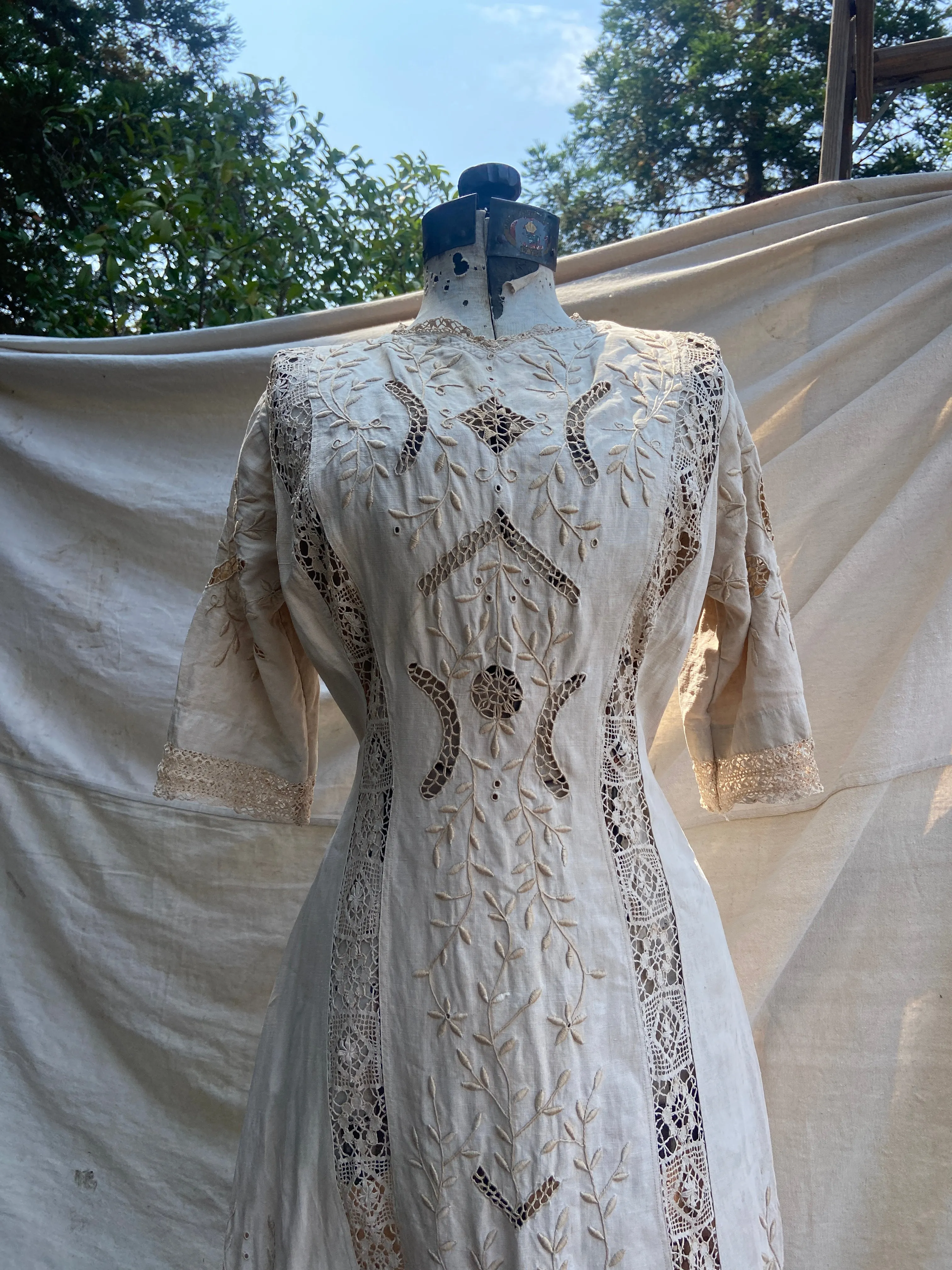 Antique Edwardian Ecru Linen Embroidered Dress