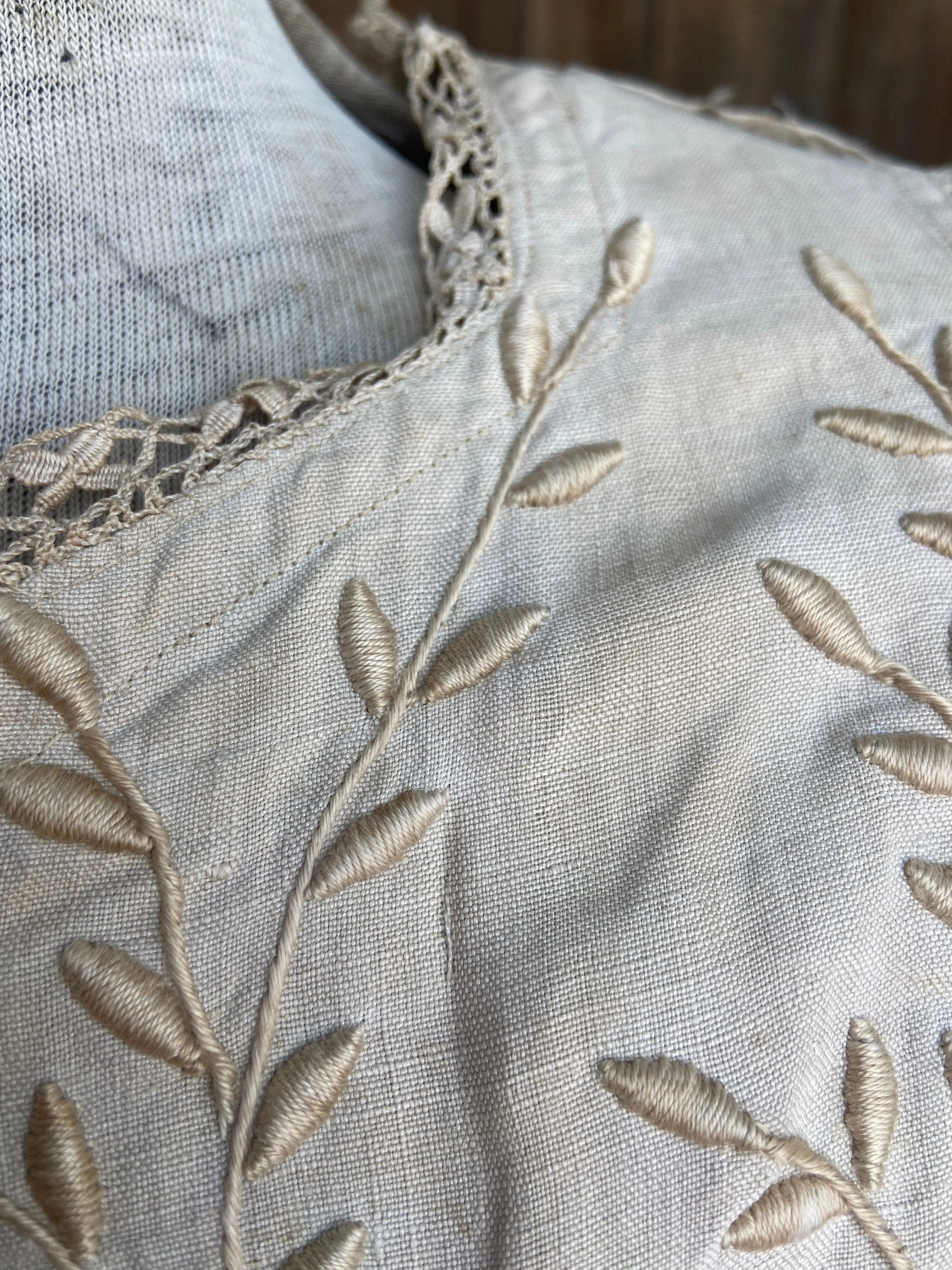 Antique Edwardian Ecru Linen Embroidered Dress