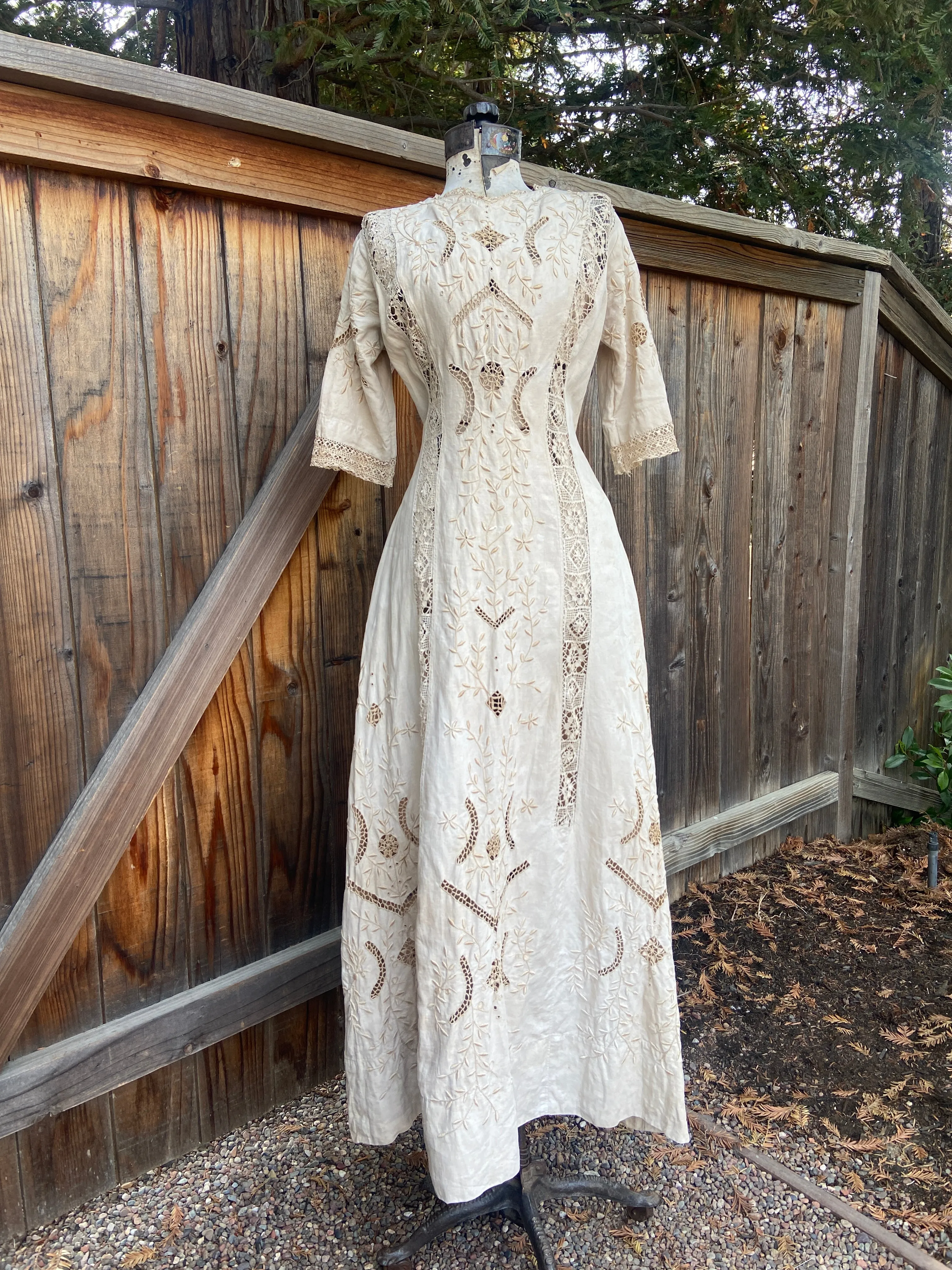 Antique Edwardian Ecru Linen Embroidered Dress