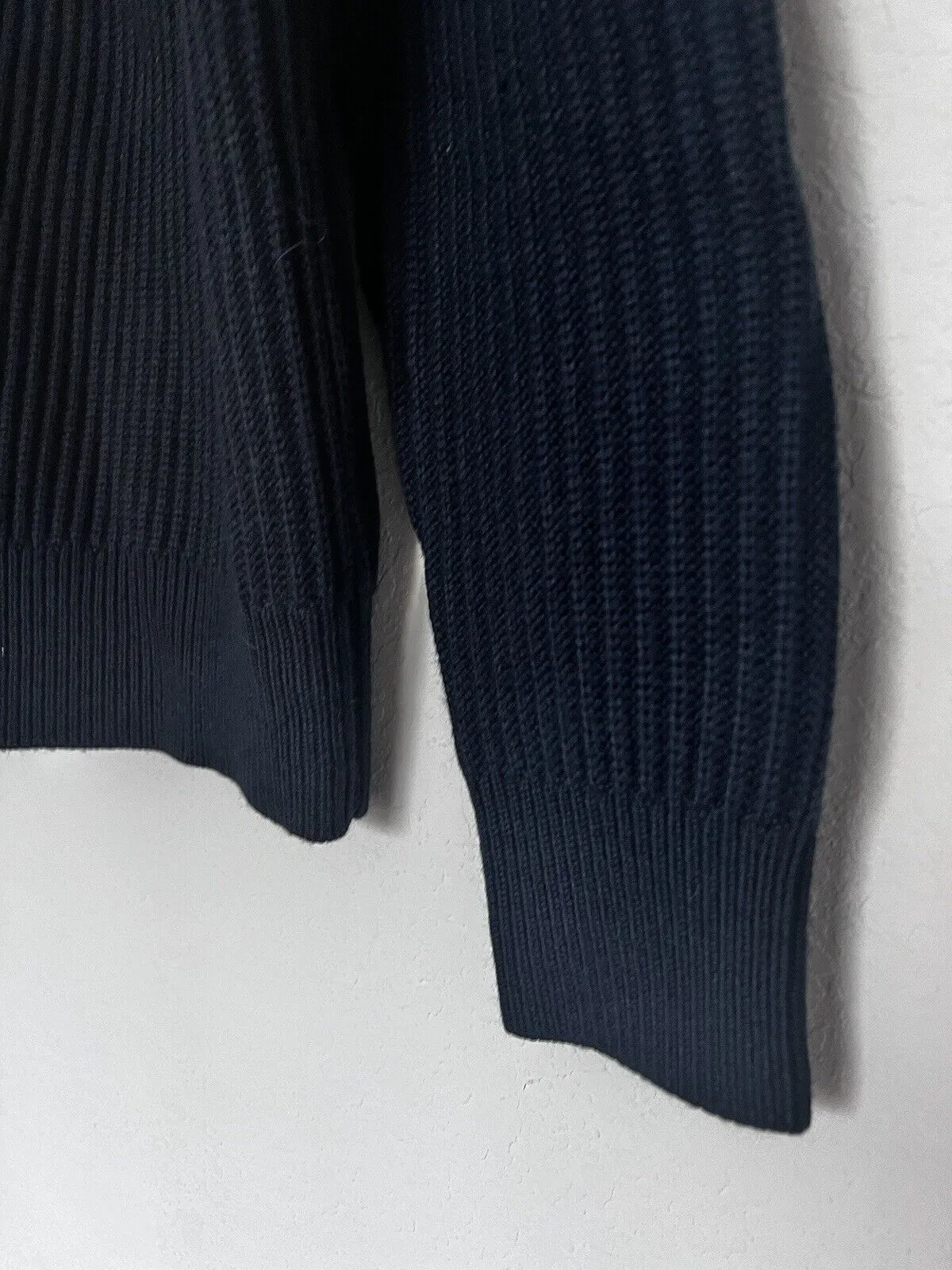 Banana Republic Navy Blue Merino Wool Sweater Sz S V-Neck Shoulder Botton Detail