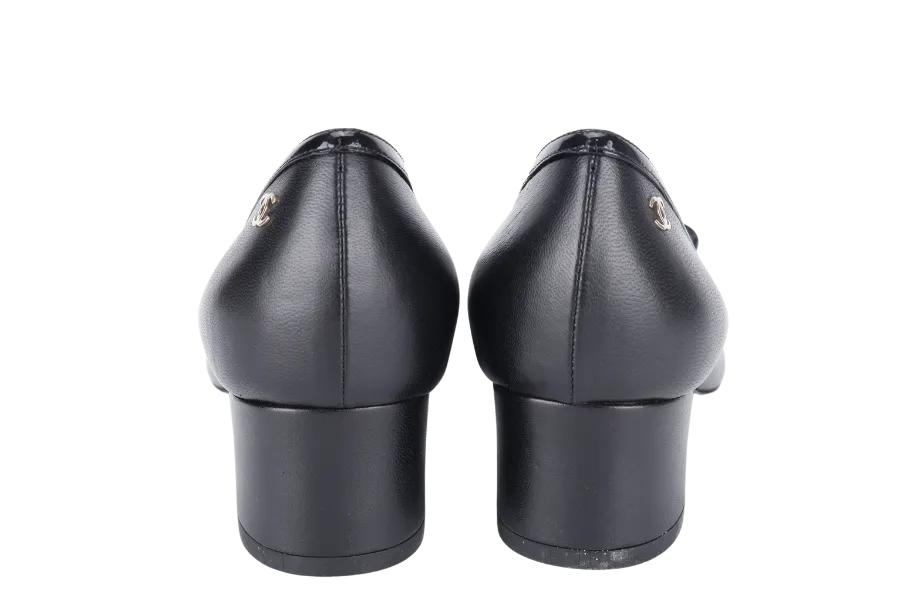 CHANEL BLACK LEATHER BOW CC PUMPS SIZE 36C WITH DUST COVER AND BOX