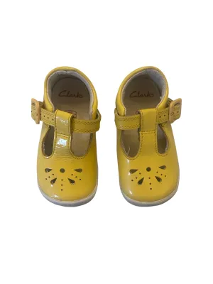 Clarks shoes size 4-4.5
