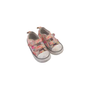 Converse shoes 7