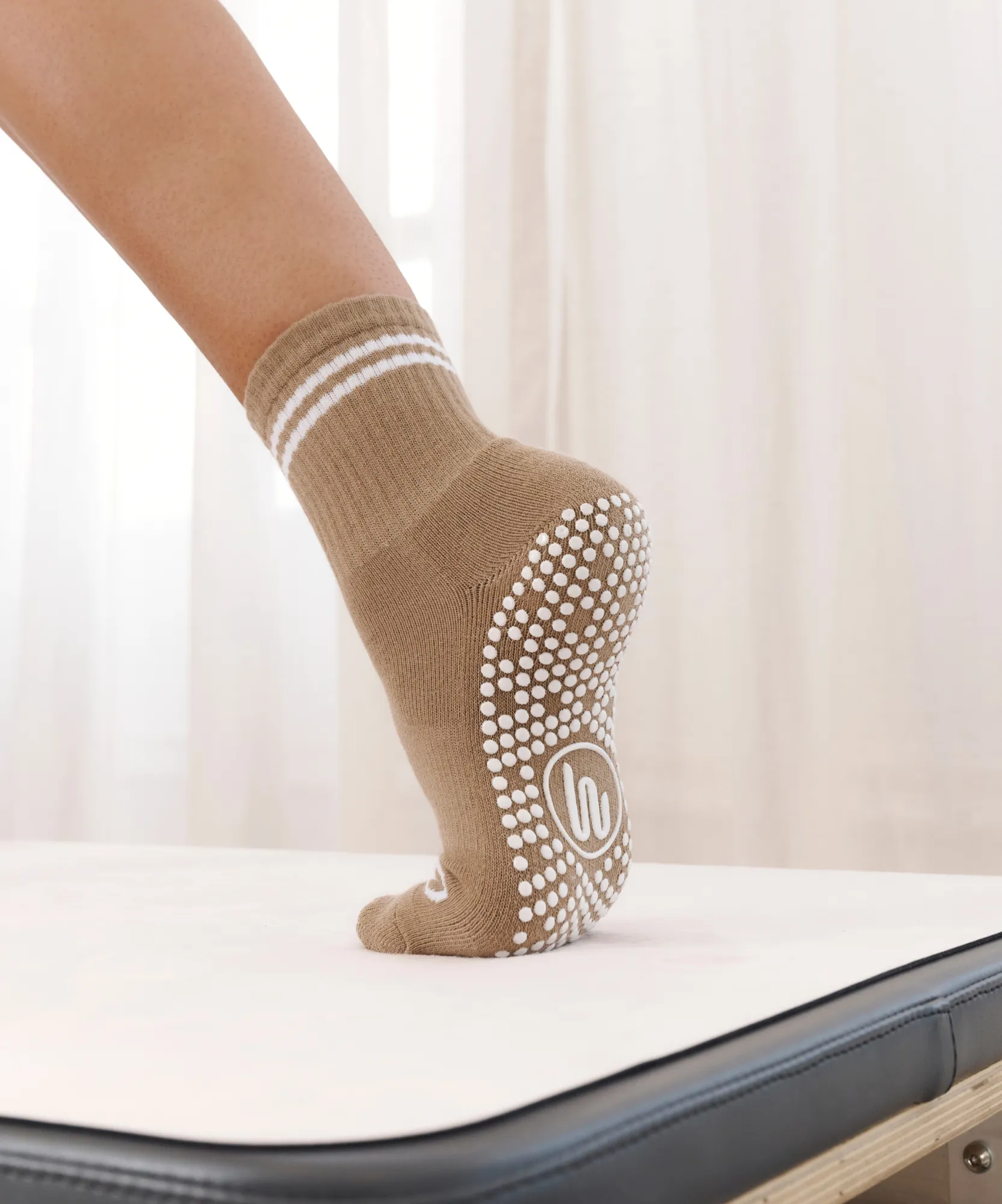 Crew Non Slip Grip Socks - Good Day Beige