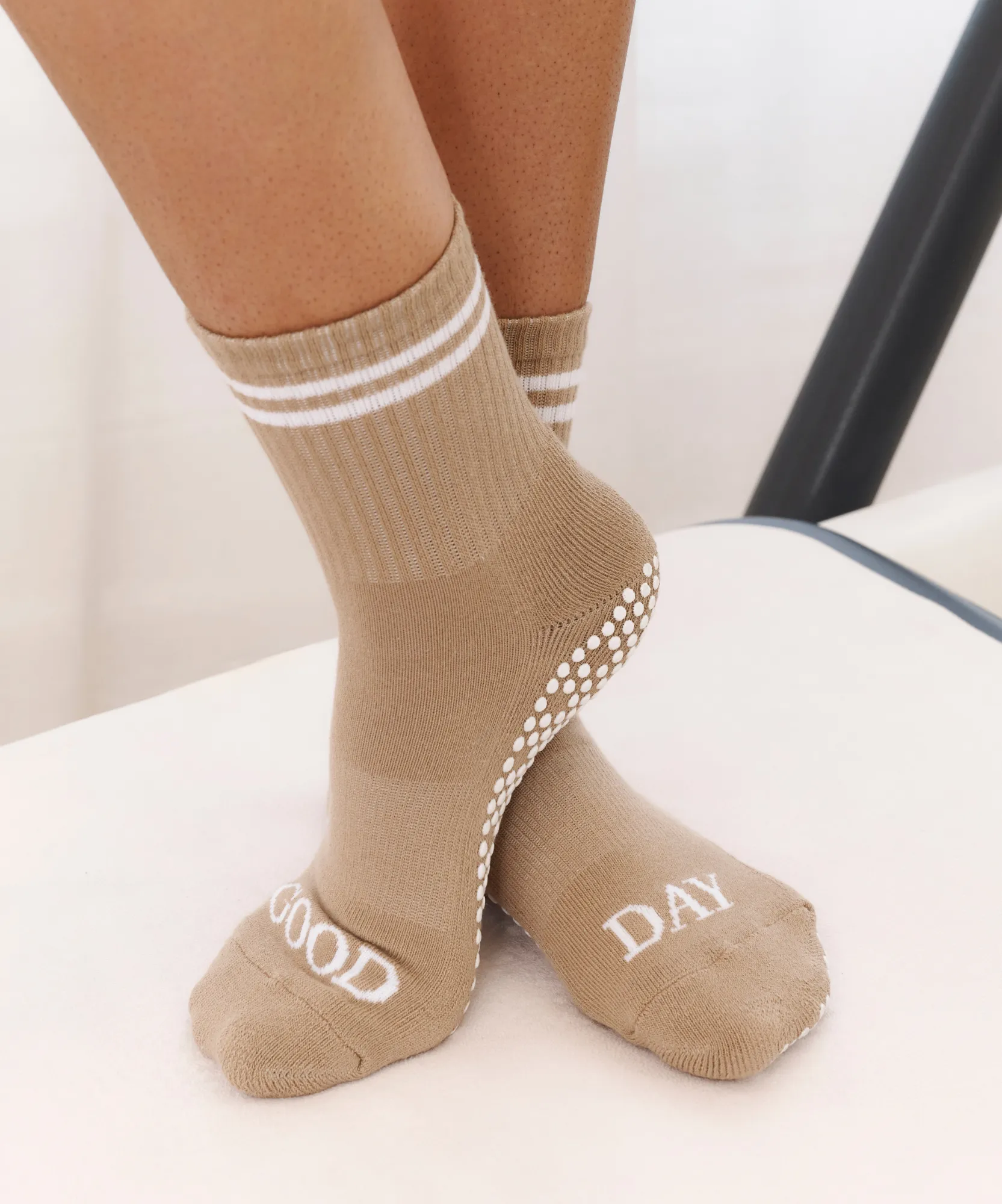 Crew Non Slip Grip Socks - Good Day Beige