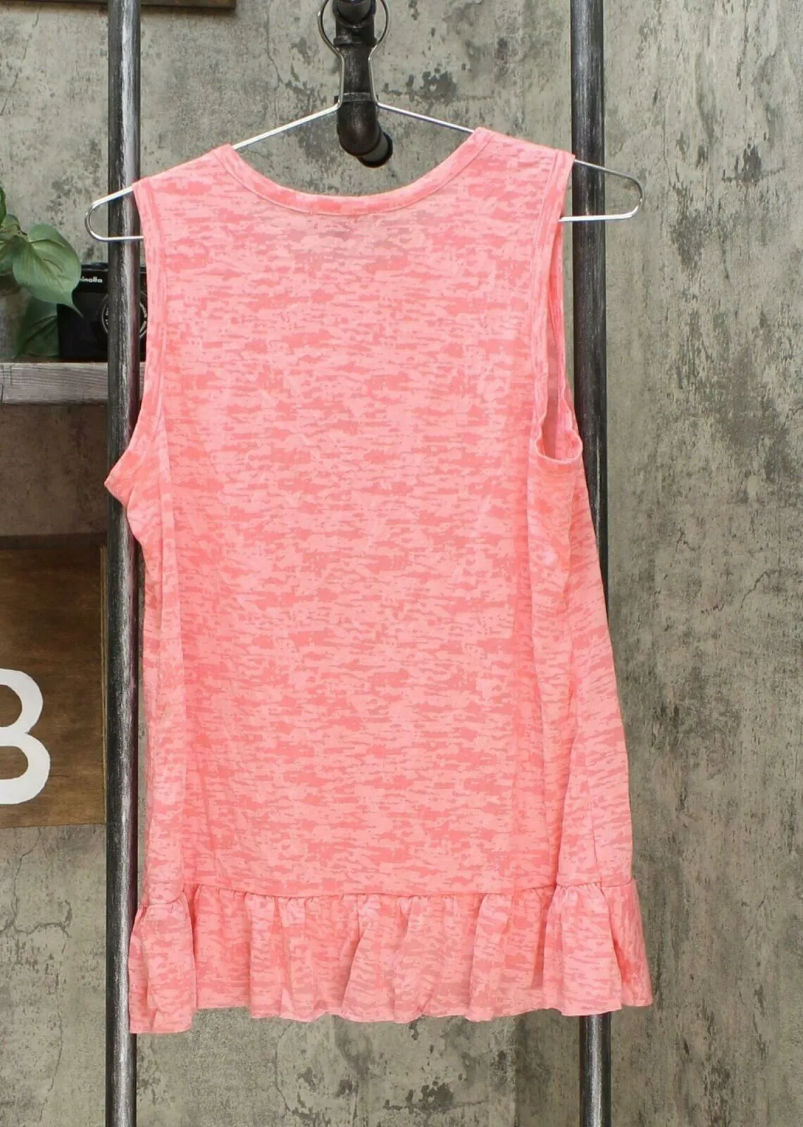 DG2 by Diane Gilman Women's Burnout Ruffle Tank Top Pink Medium