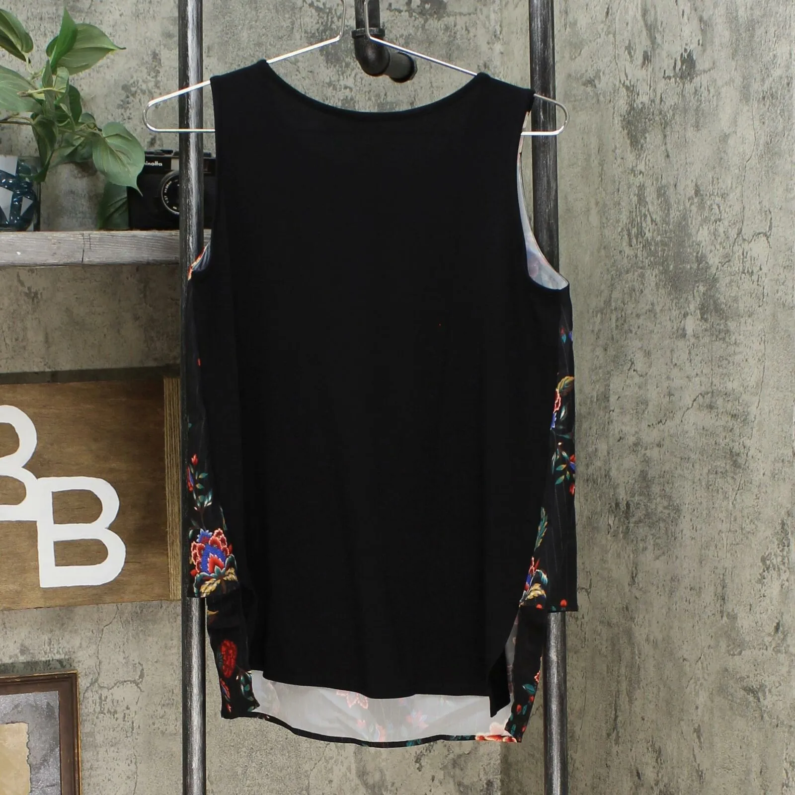 DG2 by Diane Gilman Women's Printed Media Easy Tank Top Blossom Stripe XS