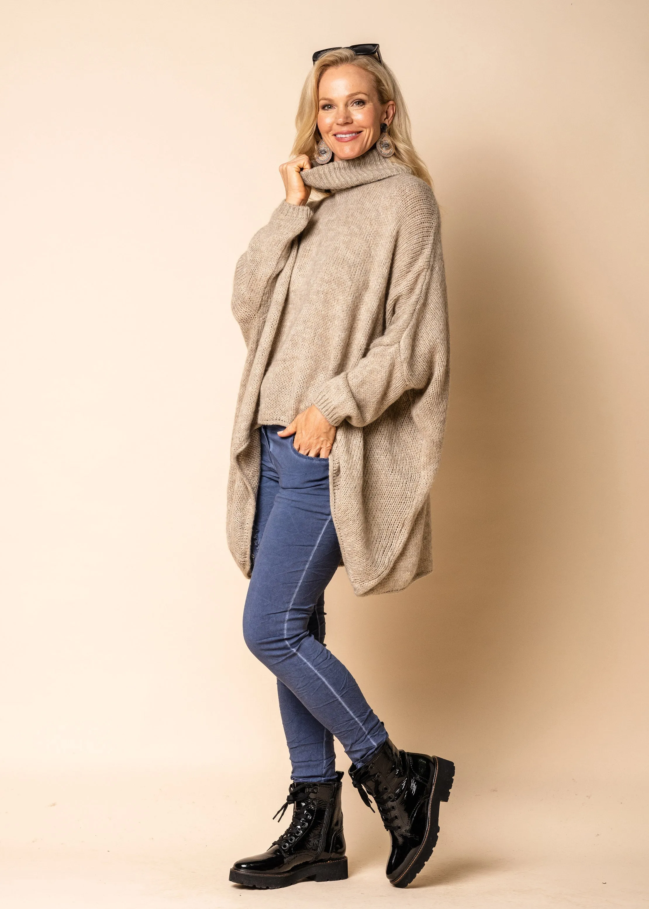 Dijana Knit in Latte
