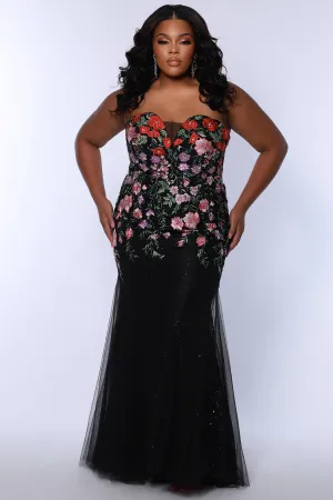 Garden Treasure Fitted Black Floral Formal Dress