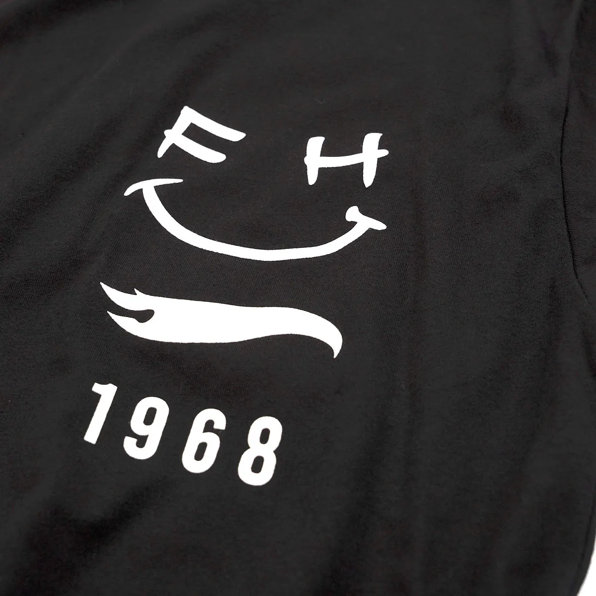 Hot Wheels Smirk Tee - Black
