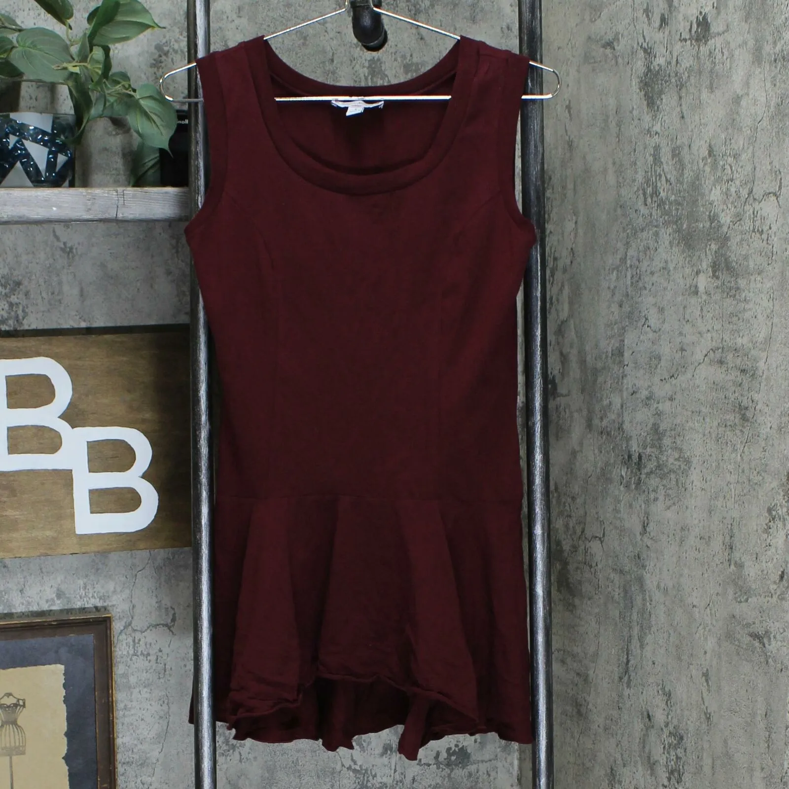 Kathleen Kirkwood Women's Flirty No-Peplum Peplum Top Wine Small