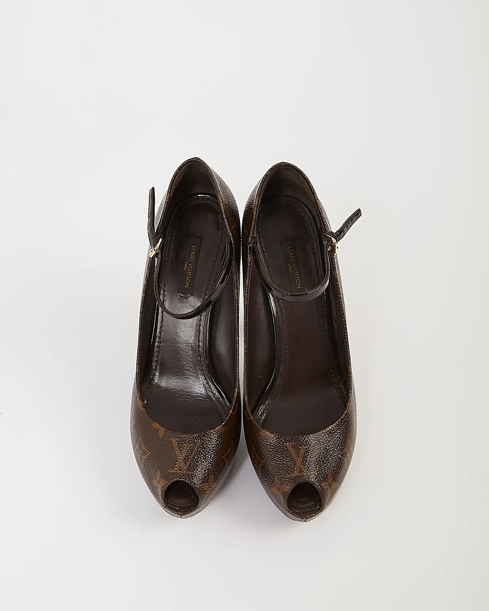 Louis Vuitton Monogram Canvas Pumps - 38.5