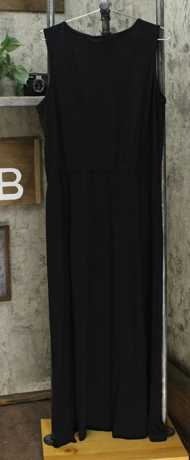 Nina Leonard Women's Plus Size Elastic Waist Sleeveless Maxi Dress