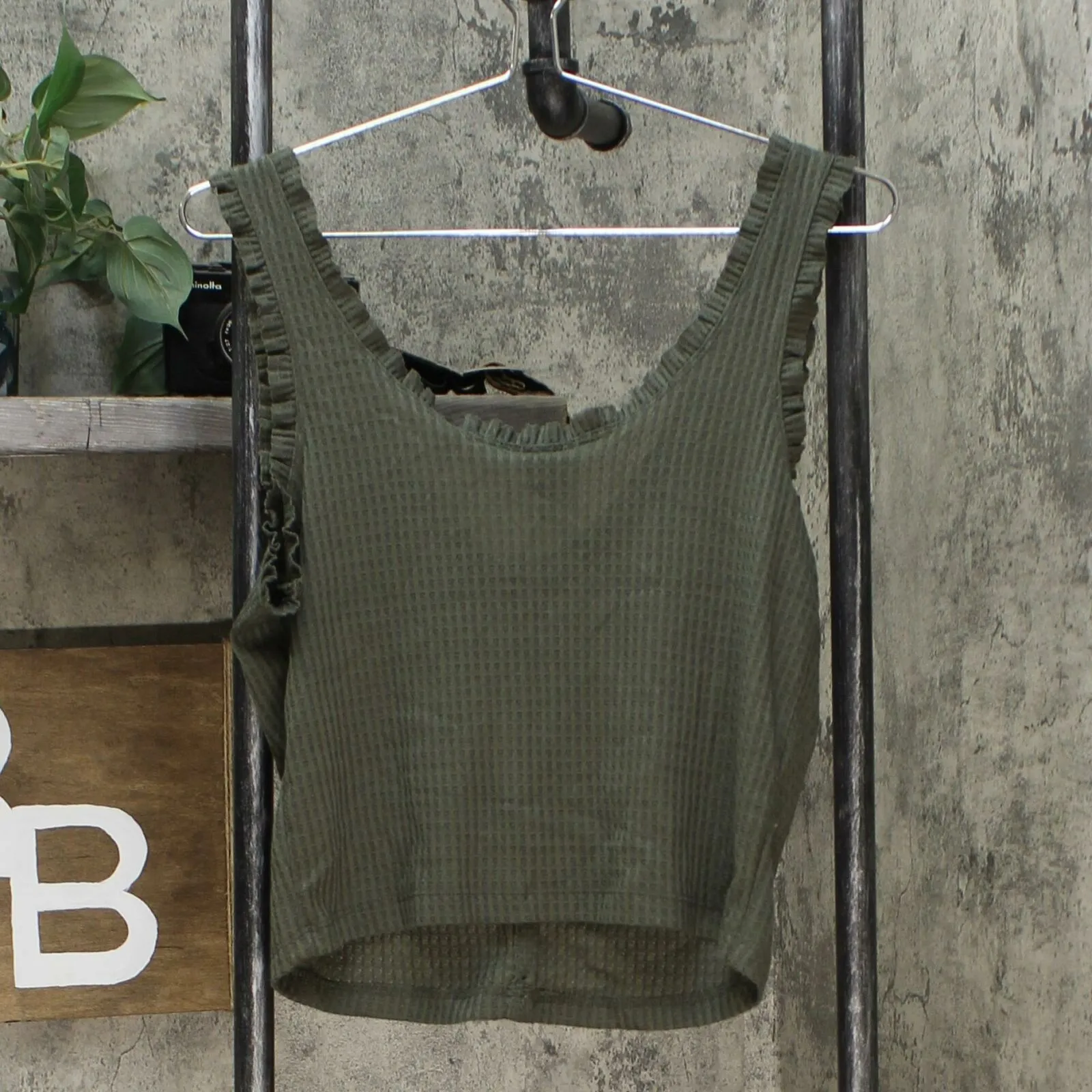 NWT Wild Fable Women's Button Front Waffle Tank Top. 42422A0001 Medium