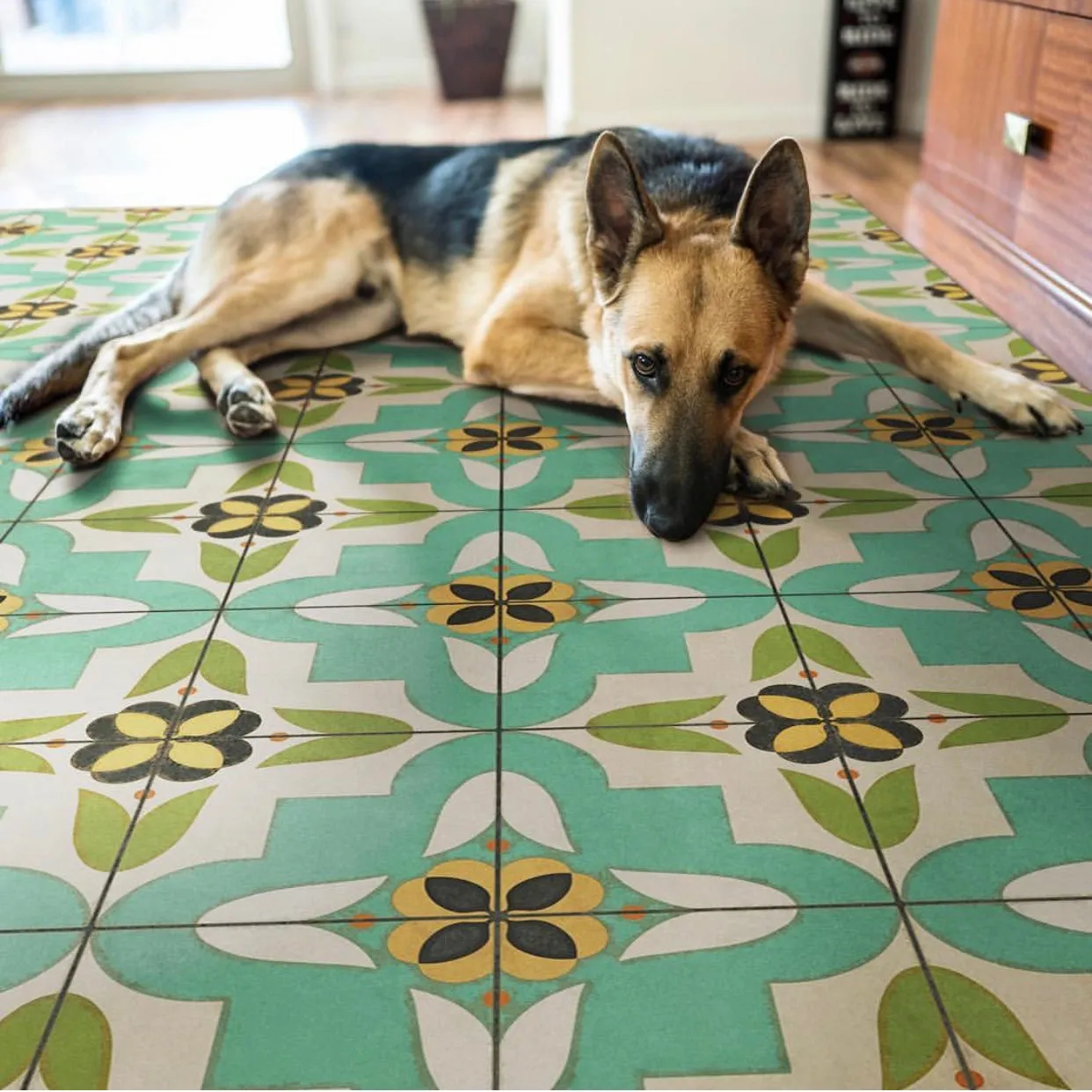Pattern 33 "I Am Not A Bumblebee" Vinyl Floorcloth - Spicher & Co.