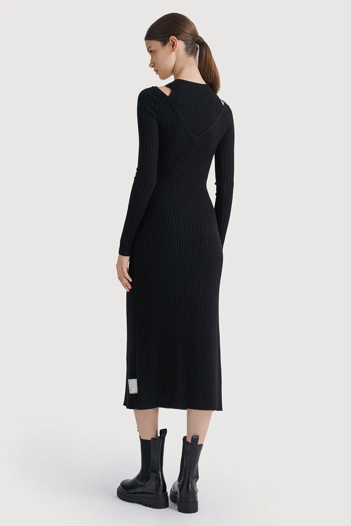 Stylish Shoulder Cut-Out Knit Dress in Black
