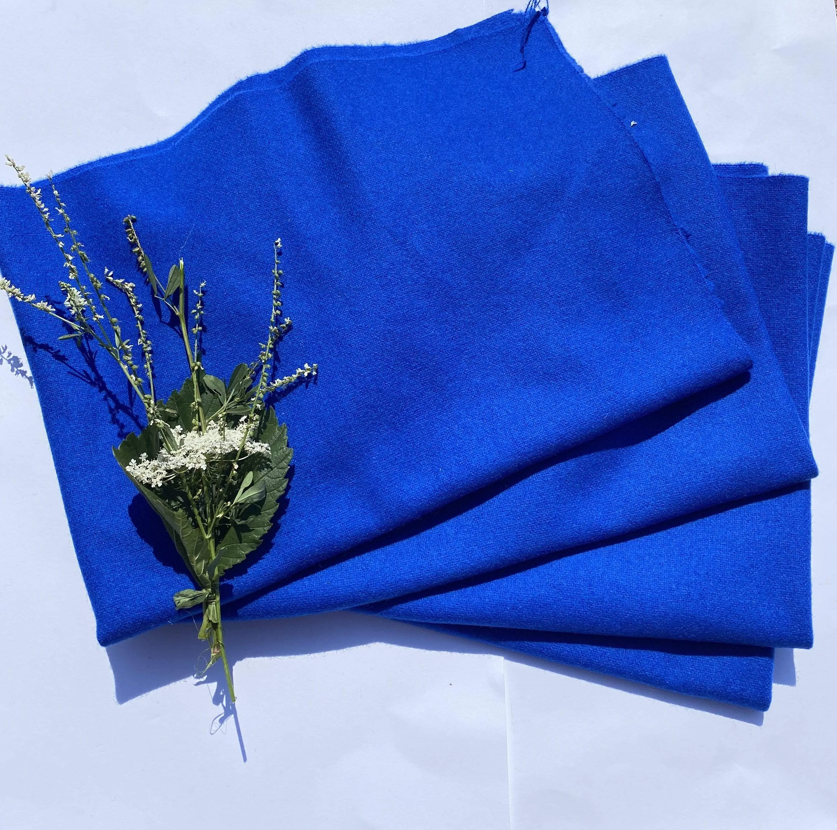 SUNDAY DRIVE Cloth Swatch - Ocean Blue