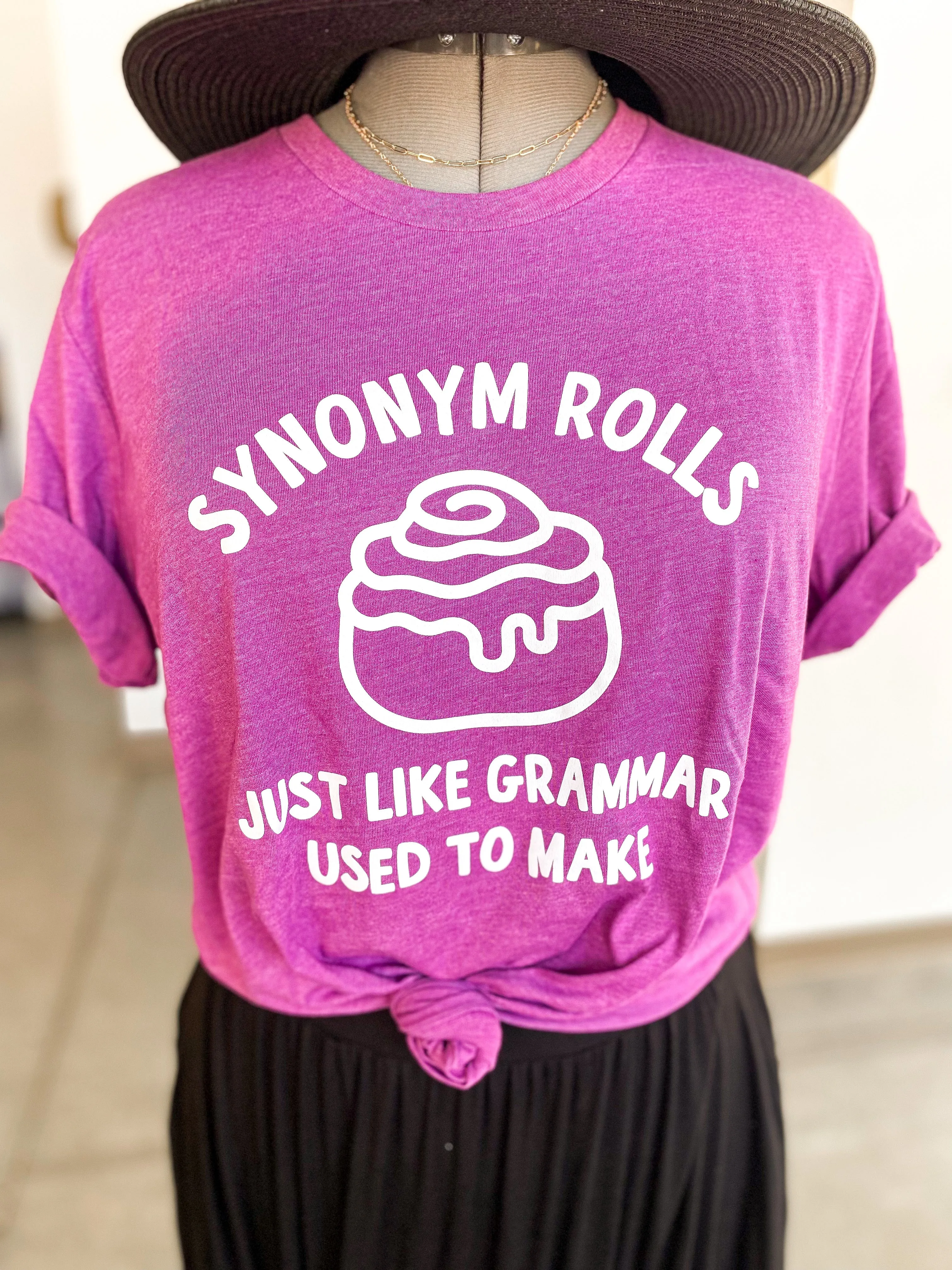 Synonym Rolls Tee