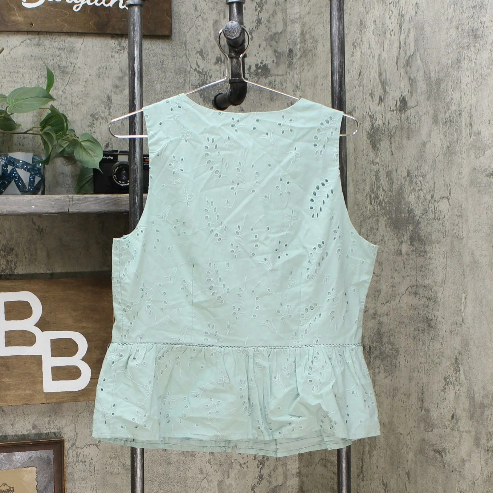 Universal Thread Women's Floral Eyelet Peplum Tank Top Blouse