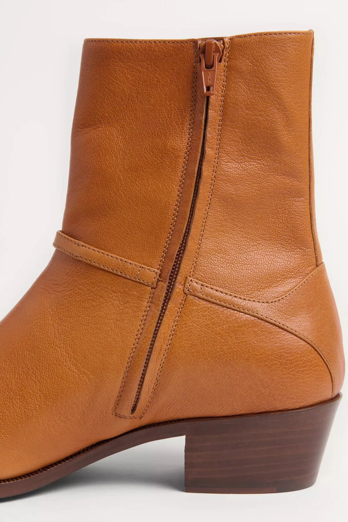 VALENTINO GARAVANI | PAT ANKLE BOOTS