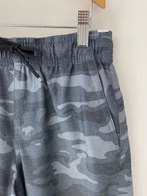 Vissla Boy No See Ums 17" Walkshorts Graphite Camo