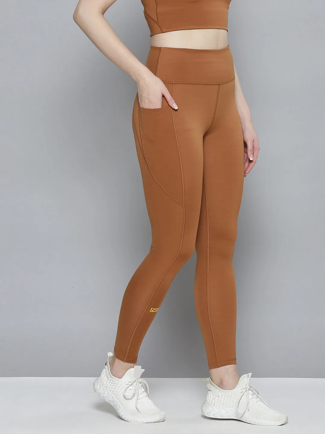 Women's Brown Solid Training Quick Dry Tights