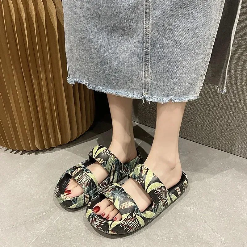 Women's Summer Thick-soled Slippers Cute Wear Out Non-slip Couples Beach Sandals and Slippers for Men's Flip-flops