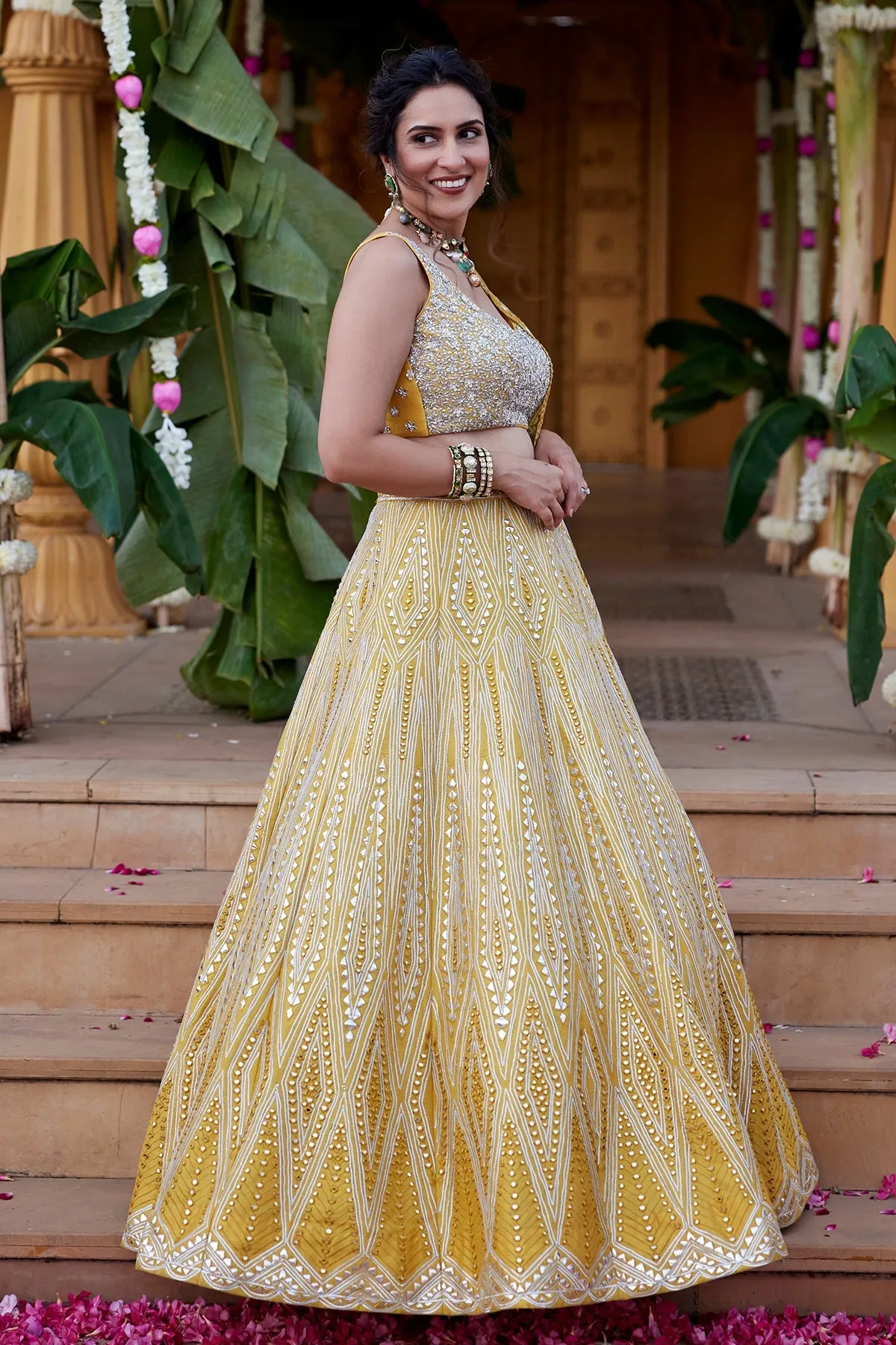YELLOW MIA