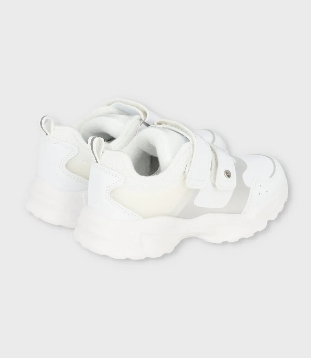 Zapatilla niño básica